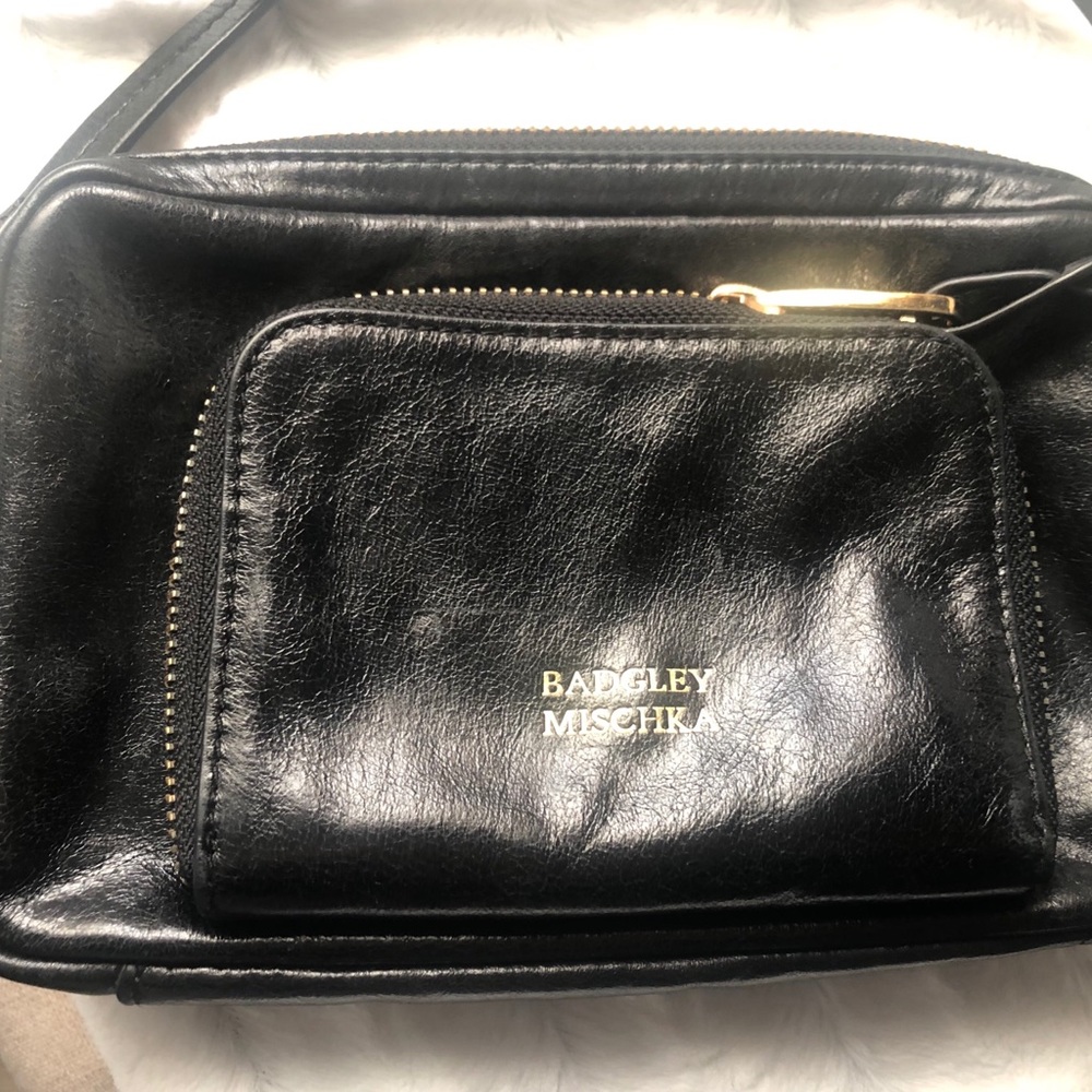 Badgley Mischka black crossbody bag. - Picture 2 of 8